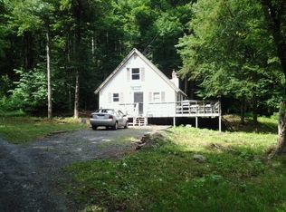27 W Brook Dr, Heath, MA 01346