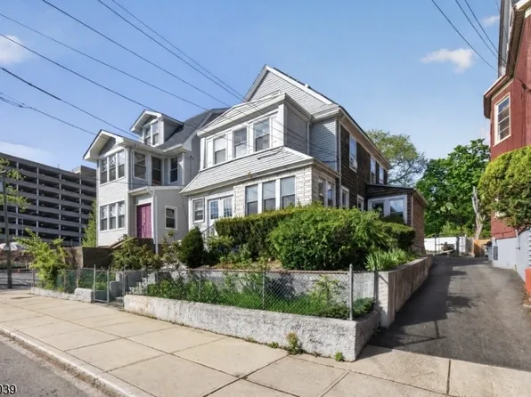 127 Lyons Ave, Newark City, NJ 07112