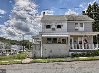 272 6th St, Coaldale, PA 18218