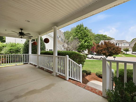3rd image of 2404 Harline Ct