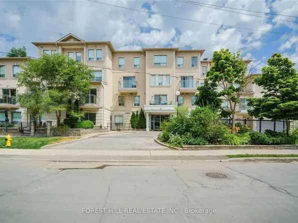 9 Greenbriar Rd #103, Toronto, ON M2K 1H4