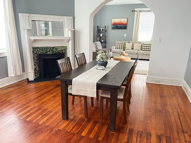 127 N Jefferson St — Photo 12