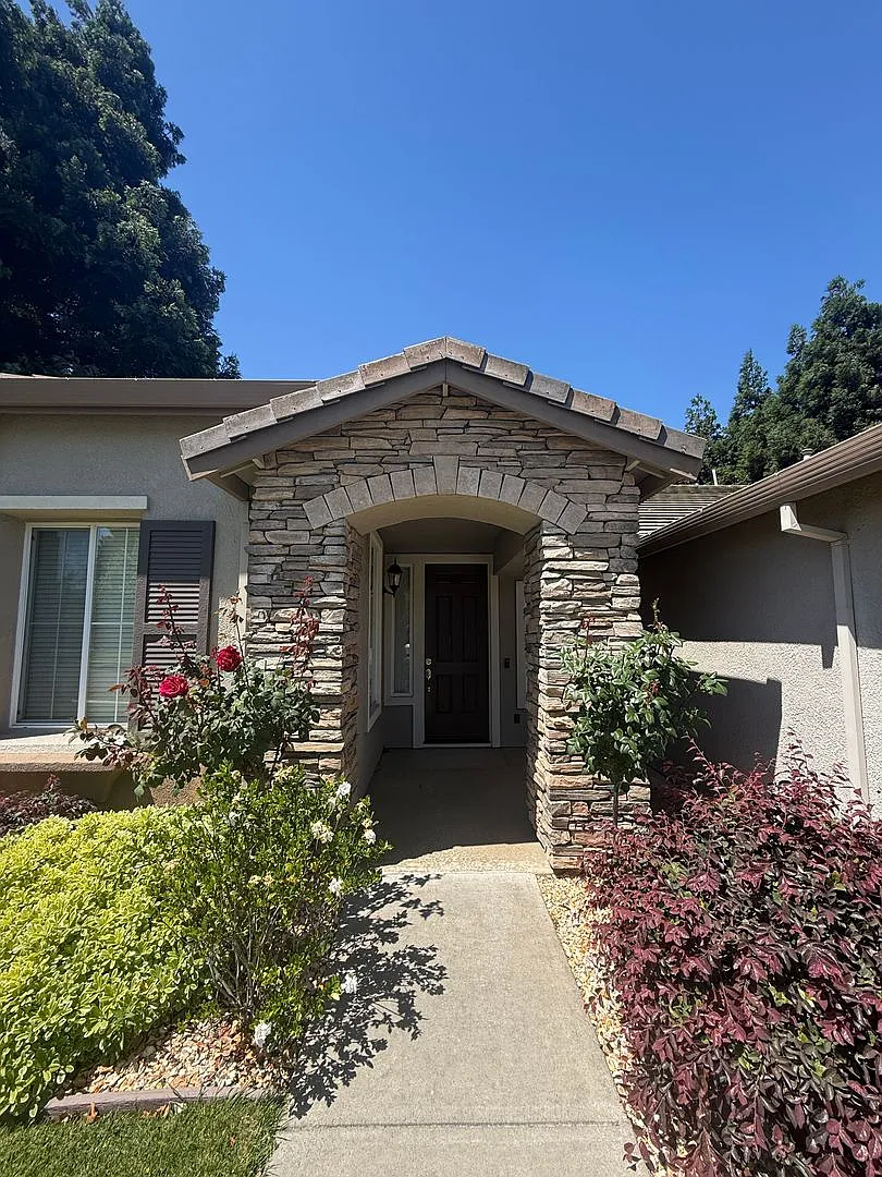 Building Photo - 661 Vintage Valley Dr