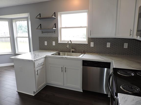 4th image of 7285 Havencroft Dr