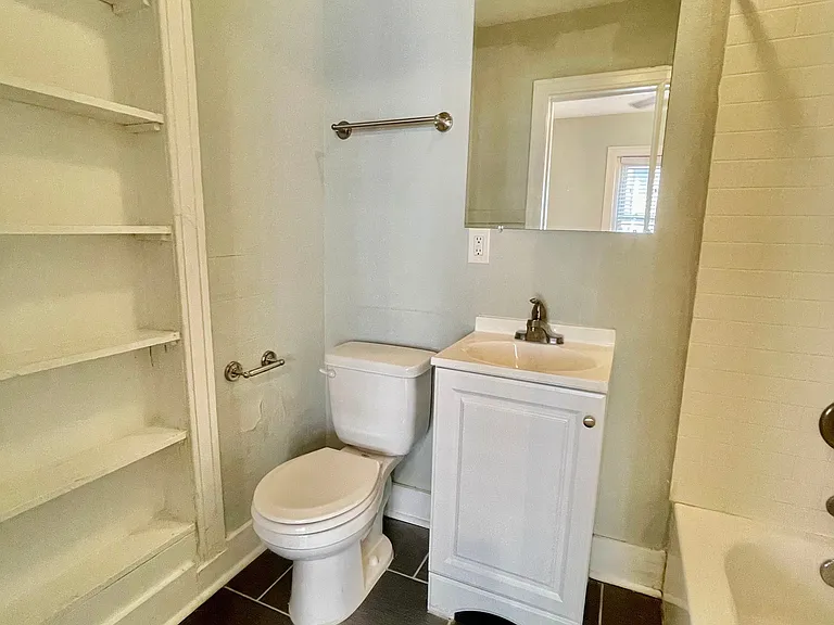 3715 Summit St #303 — Photo 14