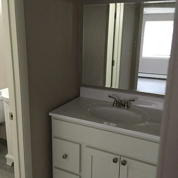 Stoney Creek Apartments — Photo 44