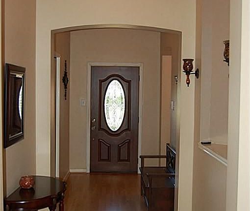 2nd image of 623 Oak Briar Dr