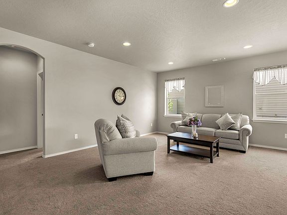 5th image of 2933 Castle Rock Blvd
