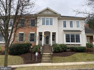 409 Vineyard Ln, Downingtown, PA 19335