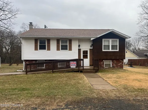 822 Wilburton Rd, Wilburton, PA 17888