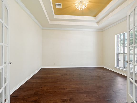 5th image of 18210 MANTLE DR