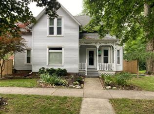 506 Chicago St, Valparaiso, IN 46383