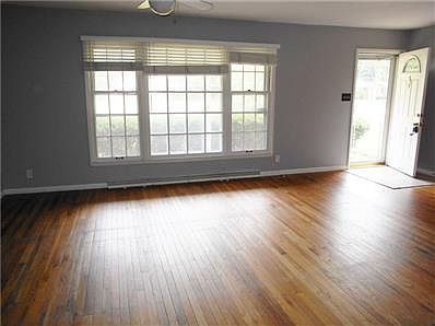 2nd image of 10320 New Jersey St