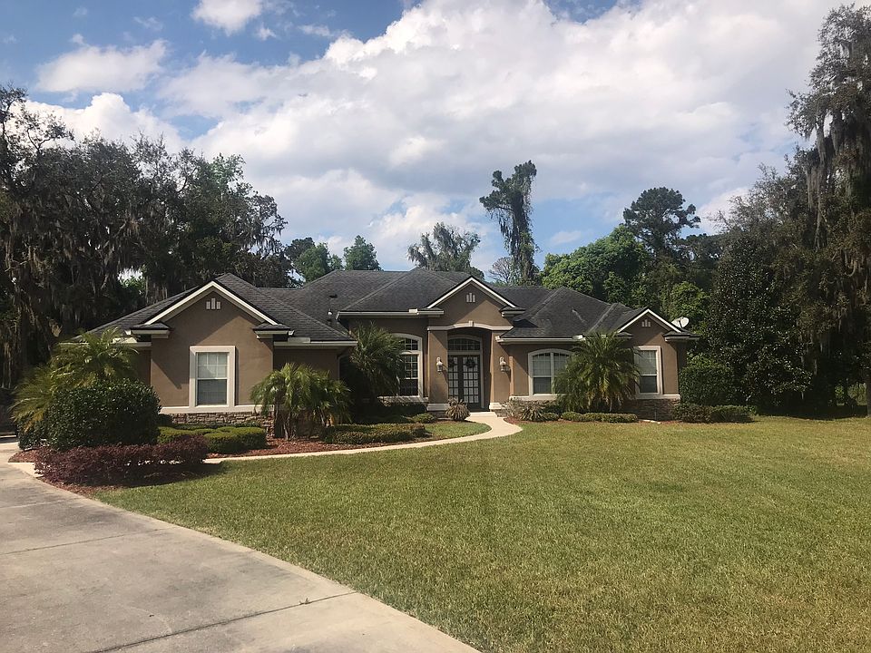 1st image of 305 Summerset Dr
