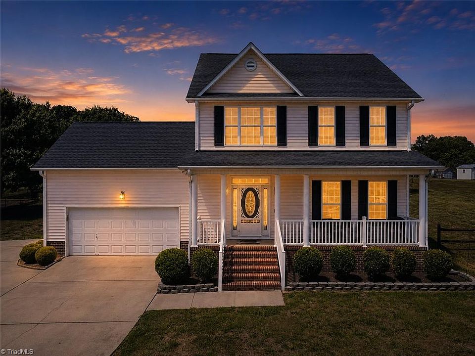 1st image of 51 Water Front Ln