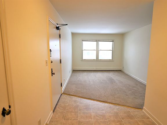 3rd image of 6000 35th St W #481