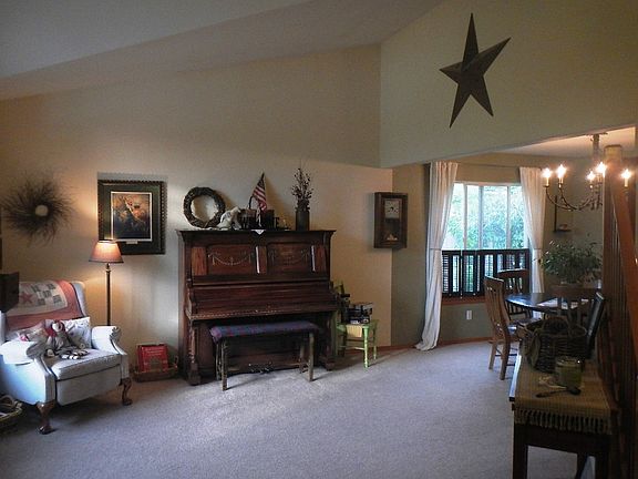 3rd image of 11126 117th Street Ct E