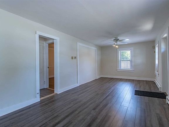 5th image of 6 Spruce Pl