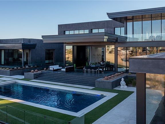 4th image of 44 Hawk Ridge Dr