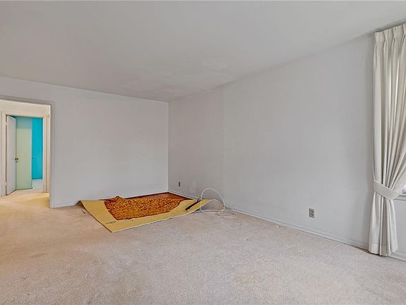 4th image of 2517 W 46th Ave