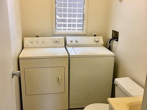 3rd image of 98-1284 Hoohiki Pl APT F