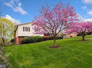 11615 Greenlane Dr, Potomac, MD 20854