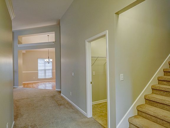 5th image of 5015 Bunker Ln