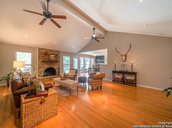 3rd image of 10507 Mossbank Ln