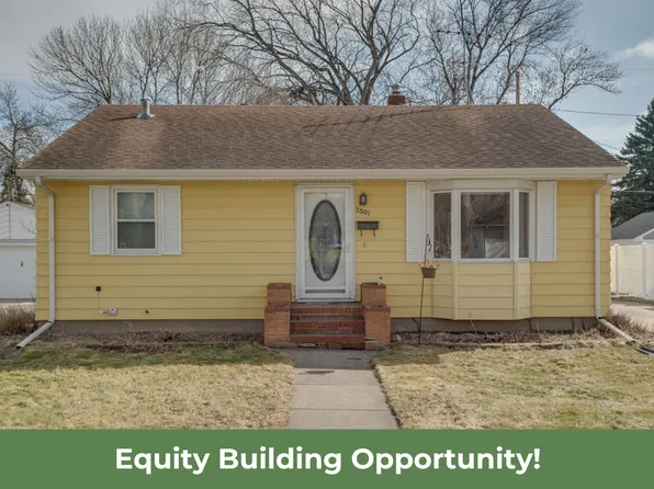 2001 8th St N, Fargo, ND 58102