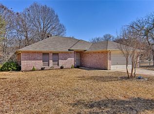 1641 Canyon Crk E, Azle, TX 76020