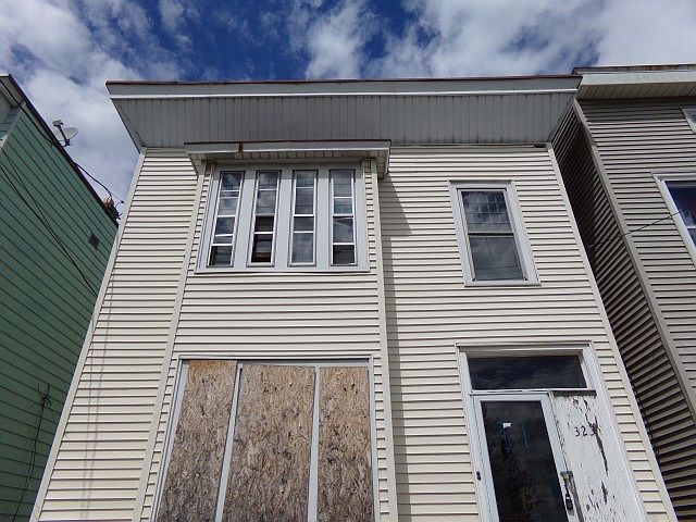 2nd image of 323 Livingston Ave