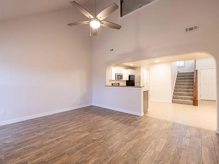 15th Place Townhomes — Photo 5