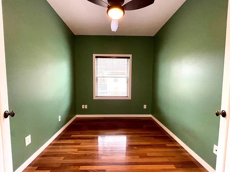 403 Monroe Ave S — Photo 10