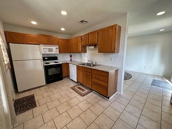 5th image of 4620 Park Dr S