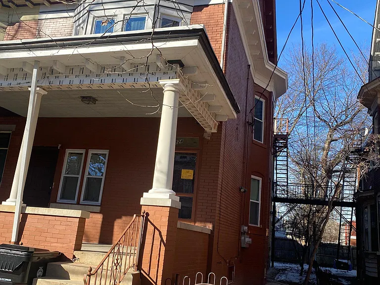 224 Woodbine St #3 — Photo 4