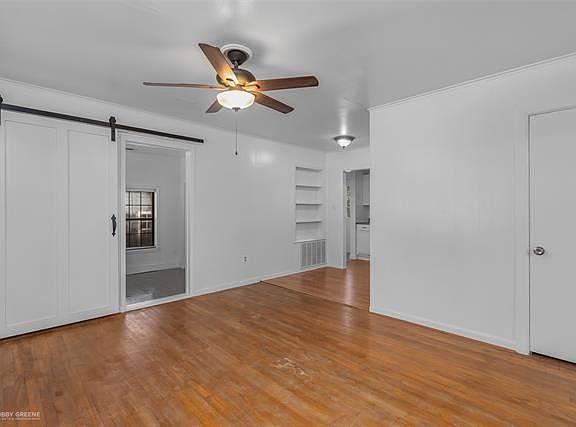 4th image of 622 Oak Knoll St