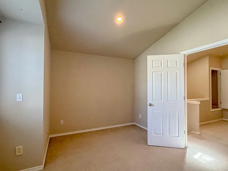 8538 Midvale Ave N #B — Photo 11