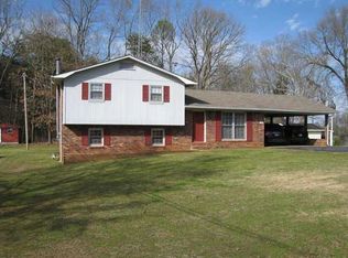1533 Lindon St, Killen, AL 35645