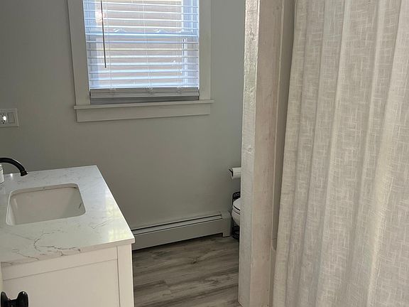 2nd image of 30 Essex St