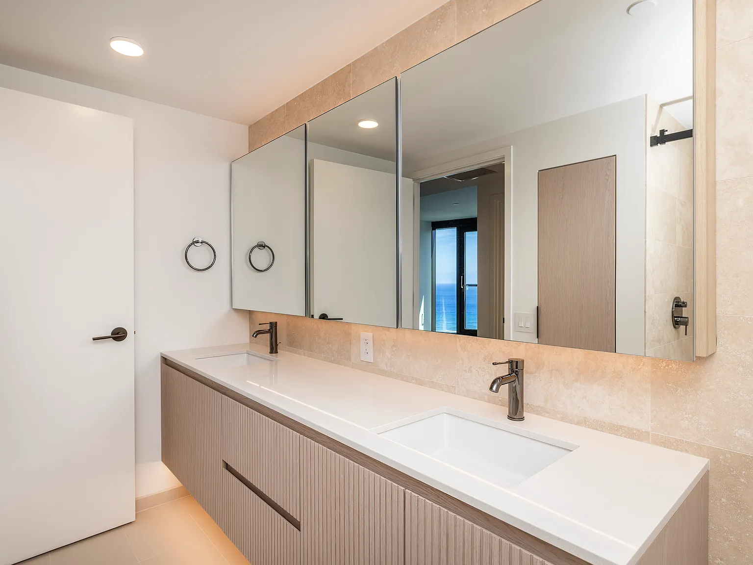 1 bed, 750 sqft, $4,900 — Photo 3