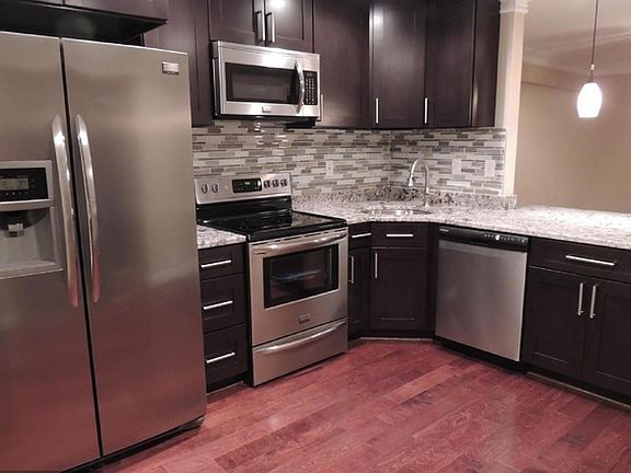 4th image of 7208 Park Terrace Dr