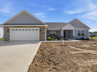 3755 Comanche Dr, Lima, OH 45807