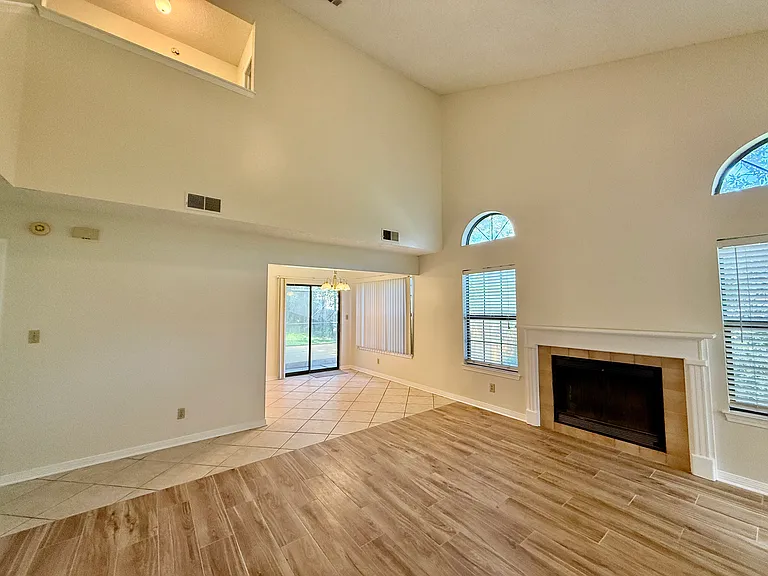 1516 Portside Dr — Photo 3