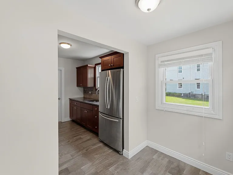 6 Elm St #1 — Photo 8