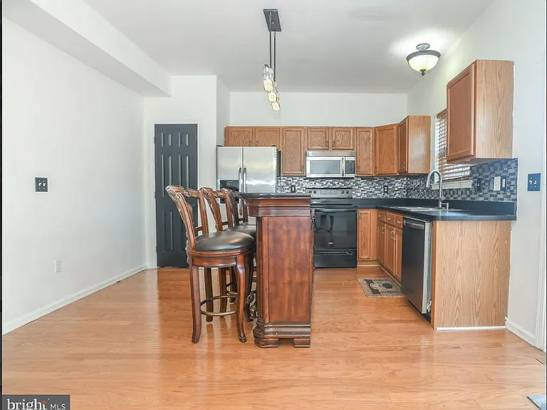 18 Alexis Dr — Photo 4