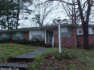 32 Brookview Dr, Little Rock, AR 72209