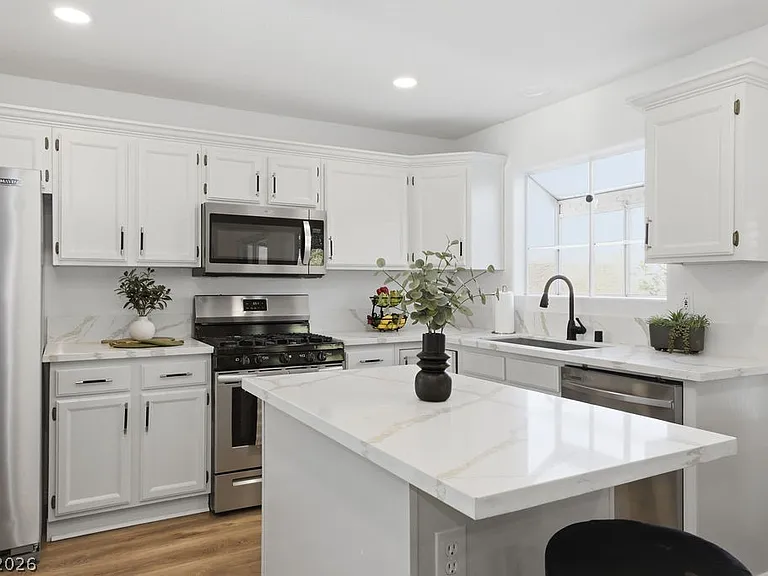 1034 Skysail Dr — Photo 9