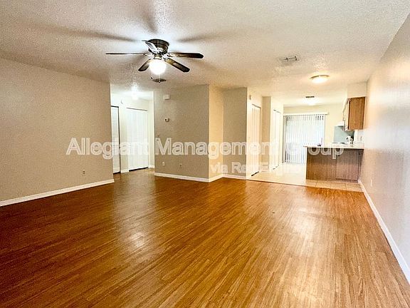 3rd image of 1607 Dakota Ave