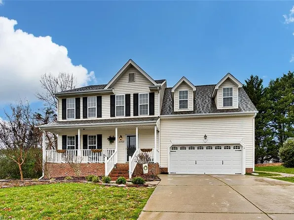 2707 Tavern Ct, Jamestown, NC 27282
