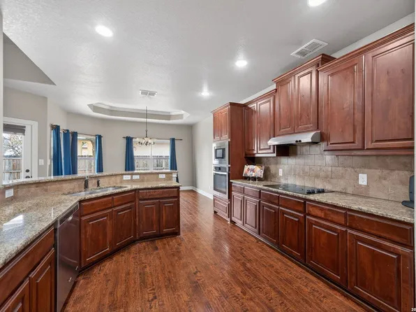 169 Westheim, Castroville, TX 78009